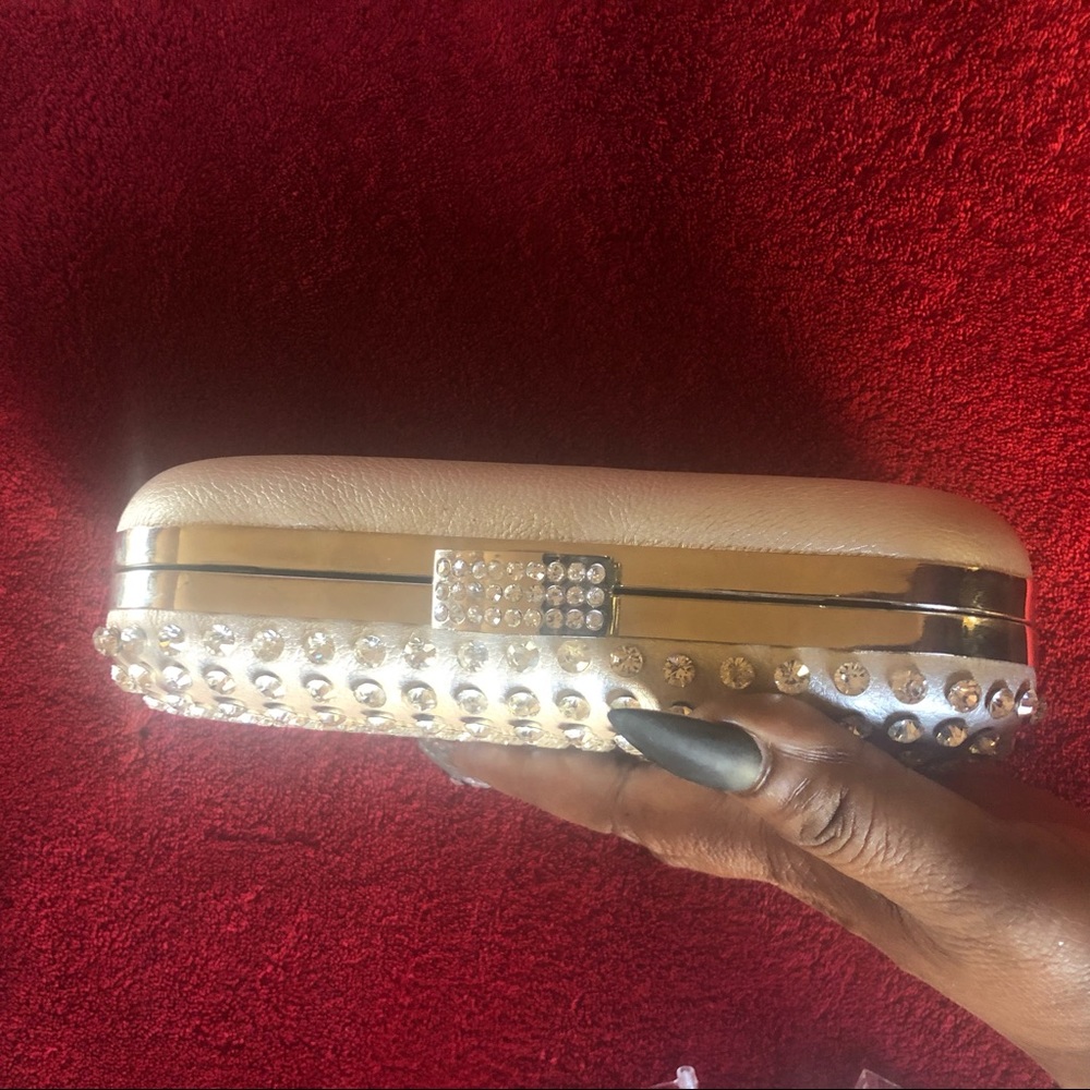 RHINESTONE CLUTCH - Picture 3 of 7